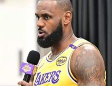 IM体育App下载-哈登正式亮相湖人！詹姆斯欢迎接班者加盟湖人大家庭的简单介绍