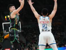 IM体育官网-辽篮大胜广厦，晋级季后赛再战江苏，竞争激烈的简单介绍