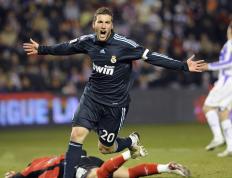 IM体育数据分析平台-当北伦敦的红色带走尼日利亚的心，苏亚雷斯之夜与足球的永恒悖论