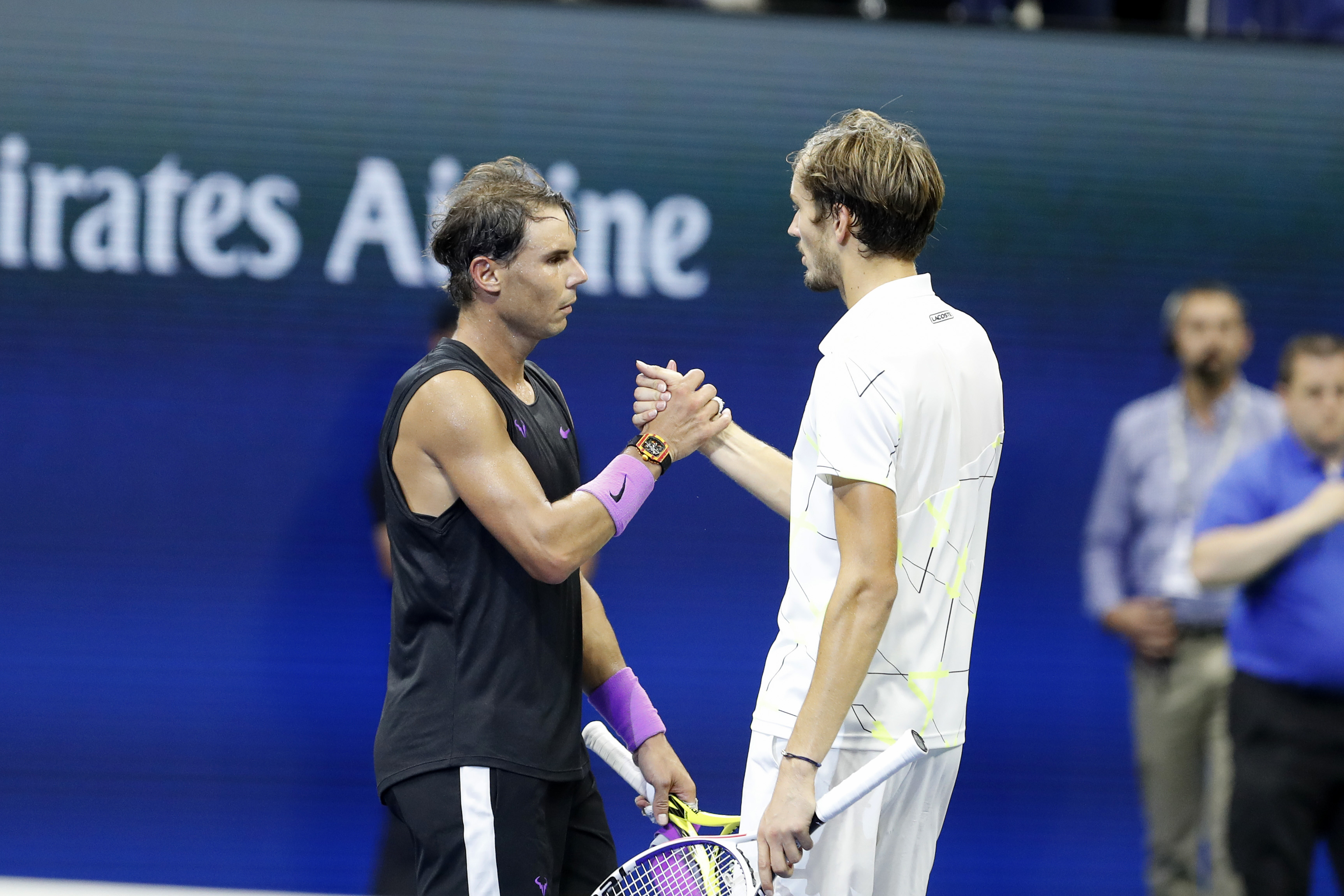 IM体育赛事直播入口-意大利网球队鏖战澳大利亚网球队,梅德韦杰夫制霸全场的简单介绍