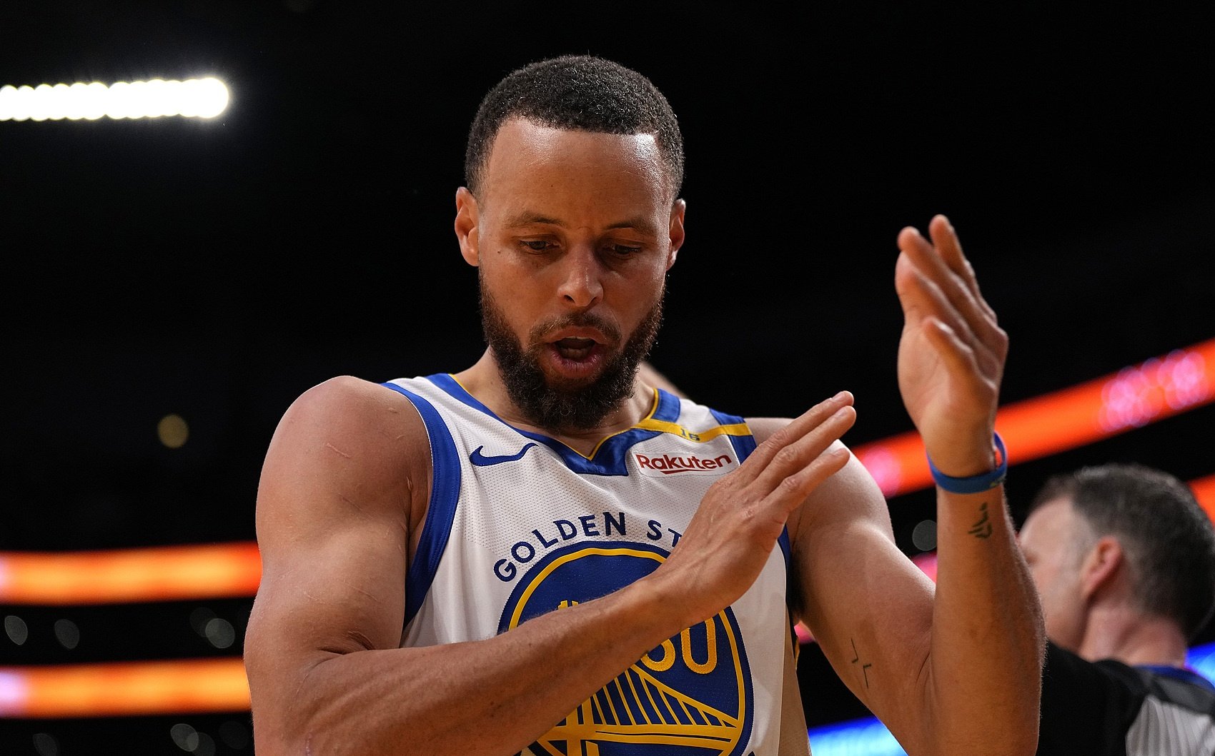 IM体育官网入口-包含中国男篮爆冷法国男篮,库里高光表现的词条