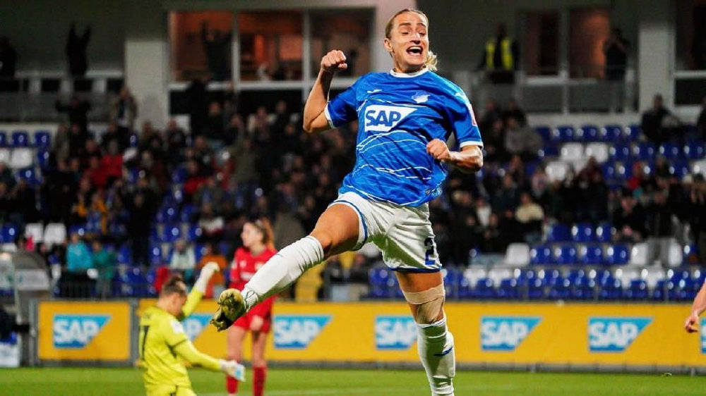 IM体育注册链接-关于沙尔克主场大胜霍芬海姆，取得重要胜利的信息