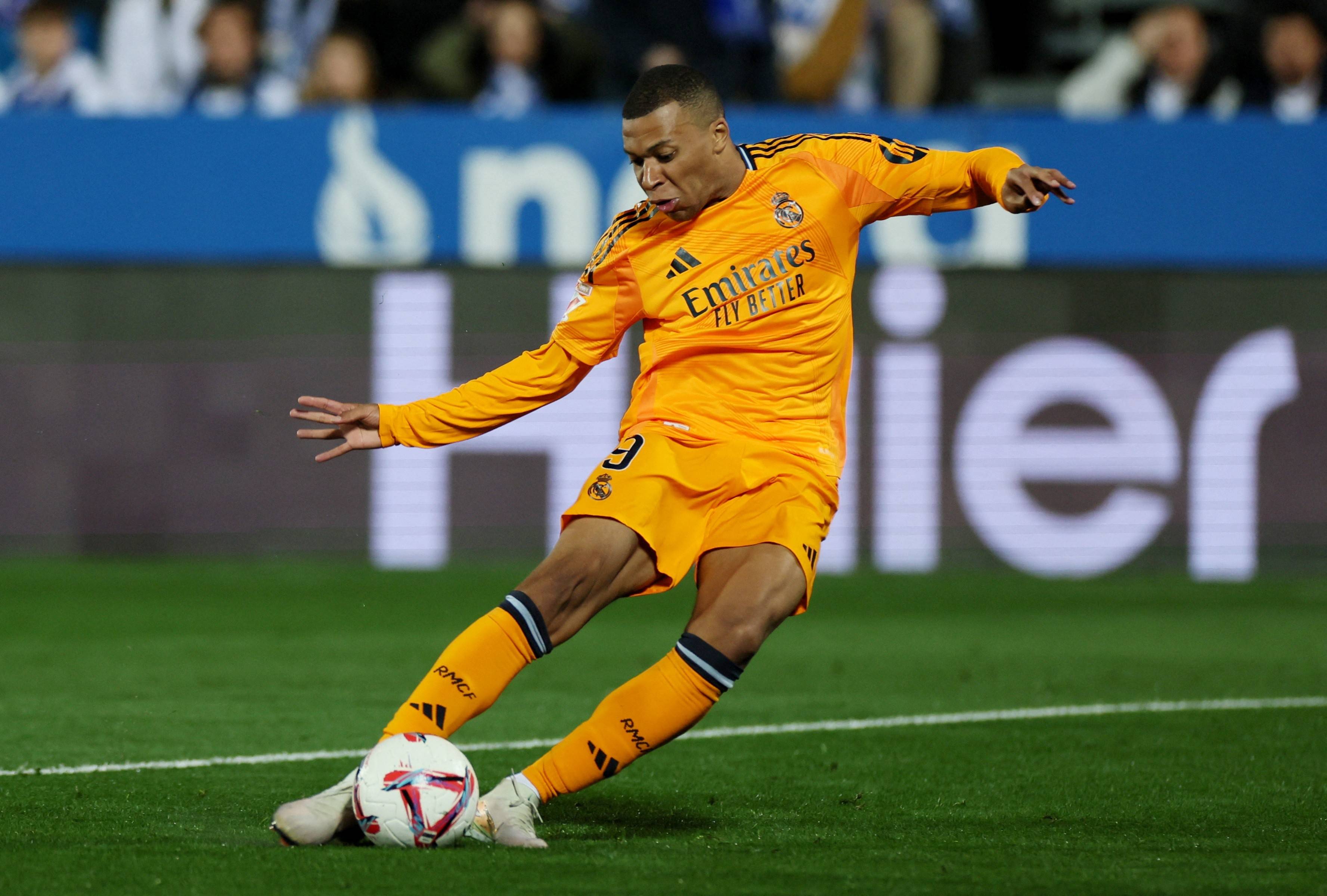 IM体育网页版登录入口-包含皇家马德里雄霸一方，实力超群称霸欧冠的词条