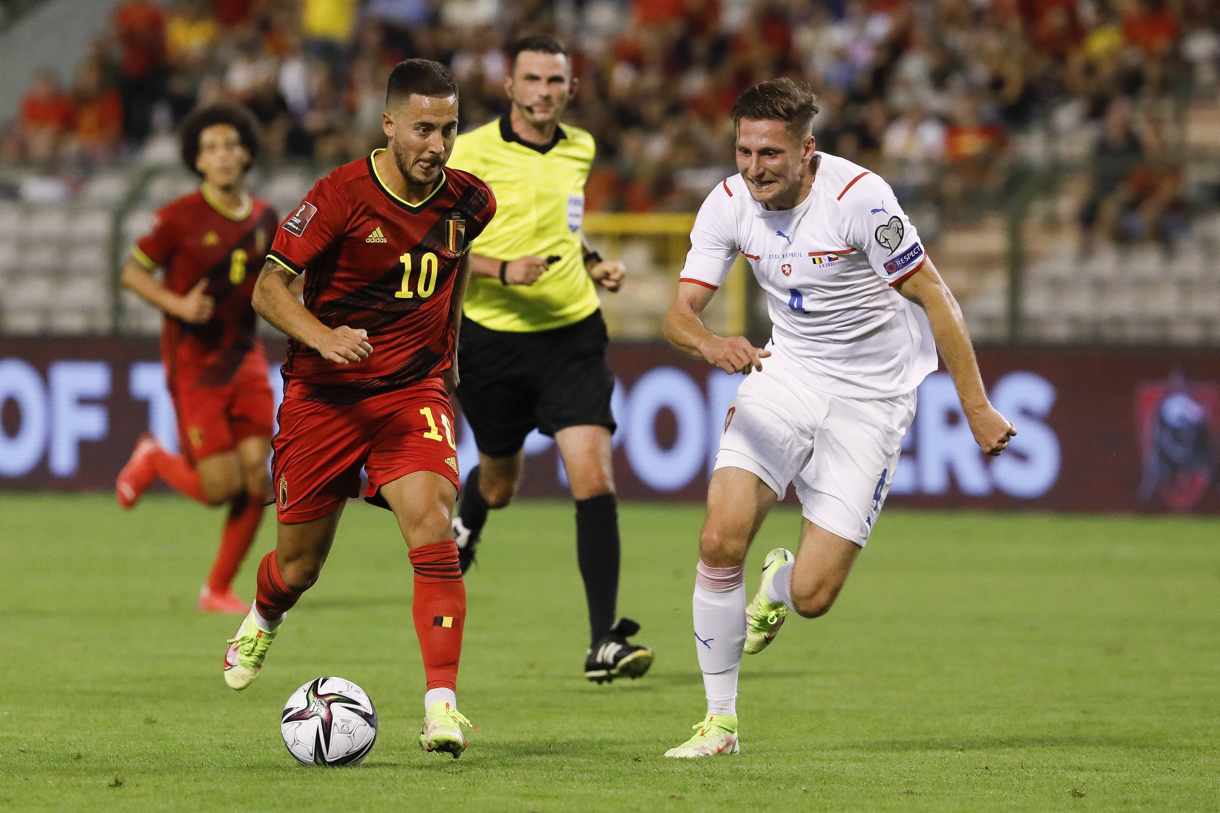 IM体育App下载-关于巴恩思利主场胜利，球队信心大增积分提升的信息