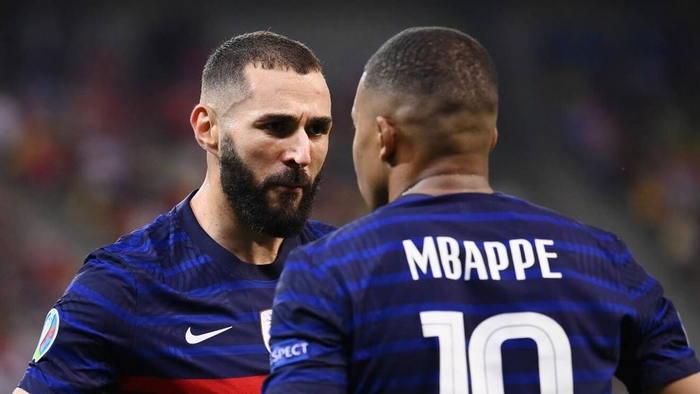 IM体育官方网站-包含皇家马德里压力山大，危机四伏的词条