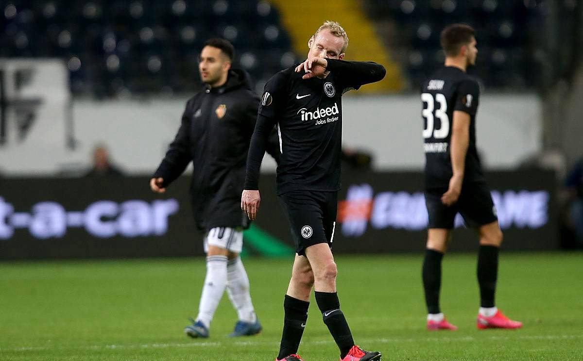 IM体育在线注册-包含小组局势再起法兰克福客场大败的词条