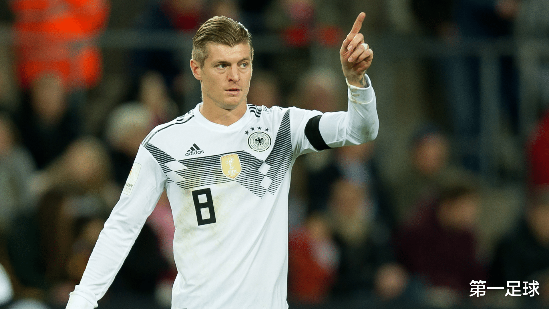 IM体育app-瑞士队逐步崛起成功晋级