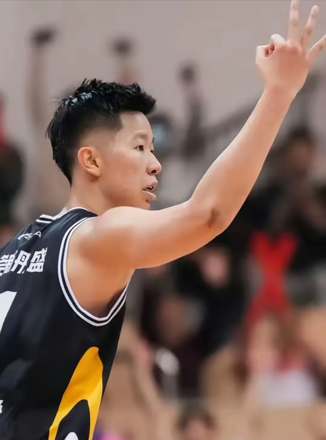 IM体育下载-关于球星个人表现出色，带领球队一路高歌猛进的信息