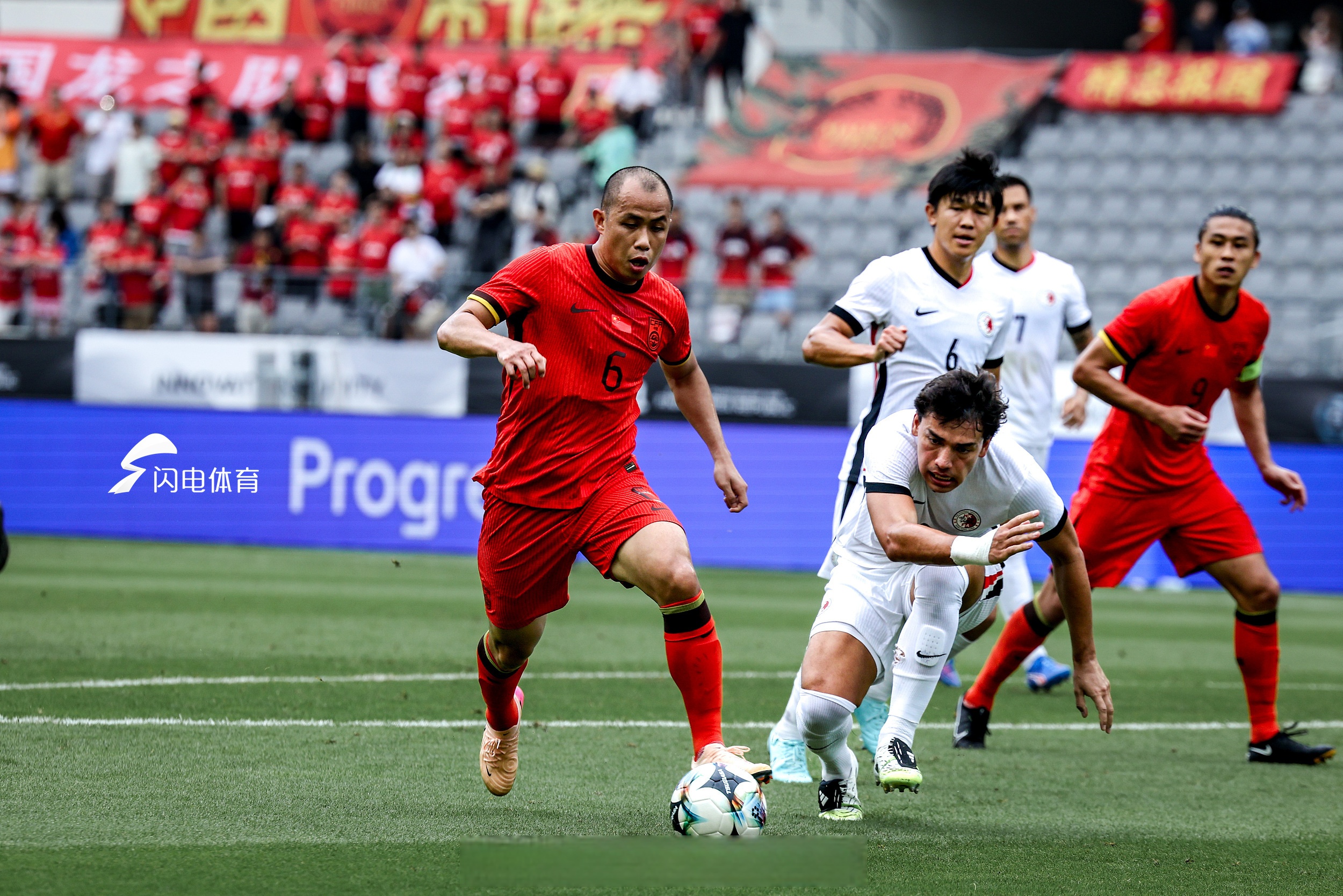 IM体育官方网站-亚洲足球盛事上，中国队斩获佳绩