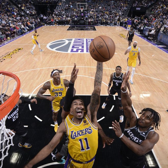 IM体育官方网站-辽宁队碾压国王,福克斯惊艳四座的简单介绍