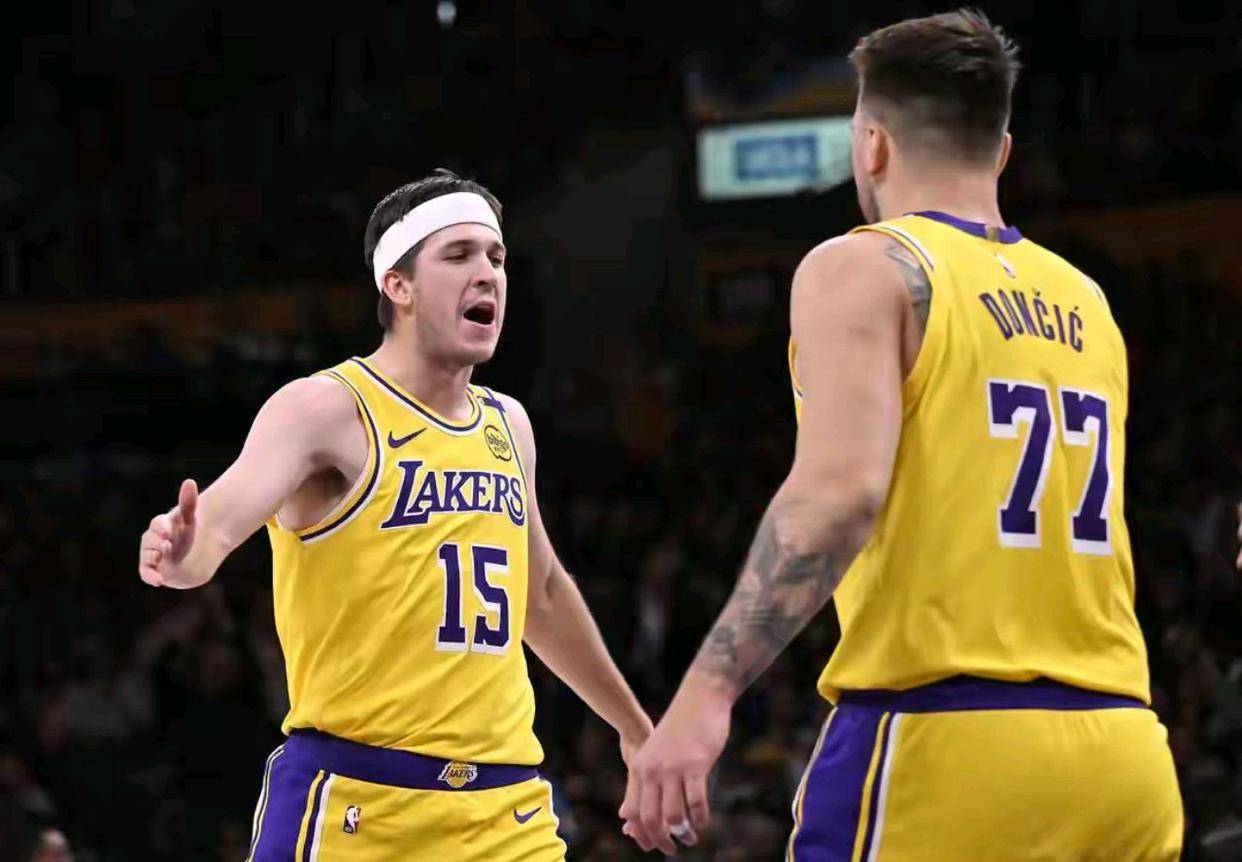 IM体育下载-湖人险胜灰熊，恩比德带队取胜的简单介绍