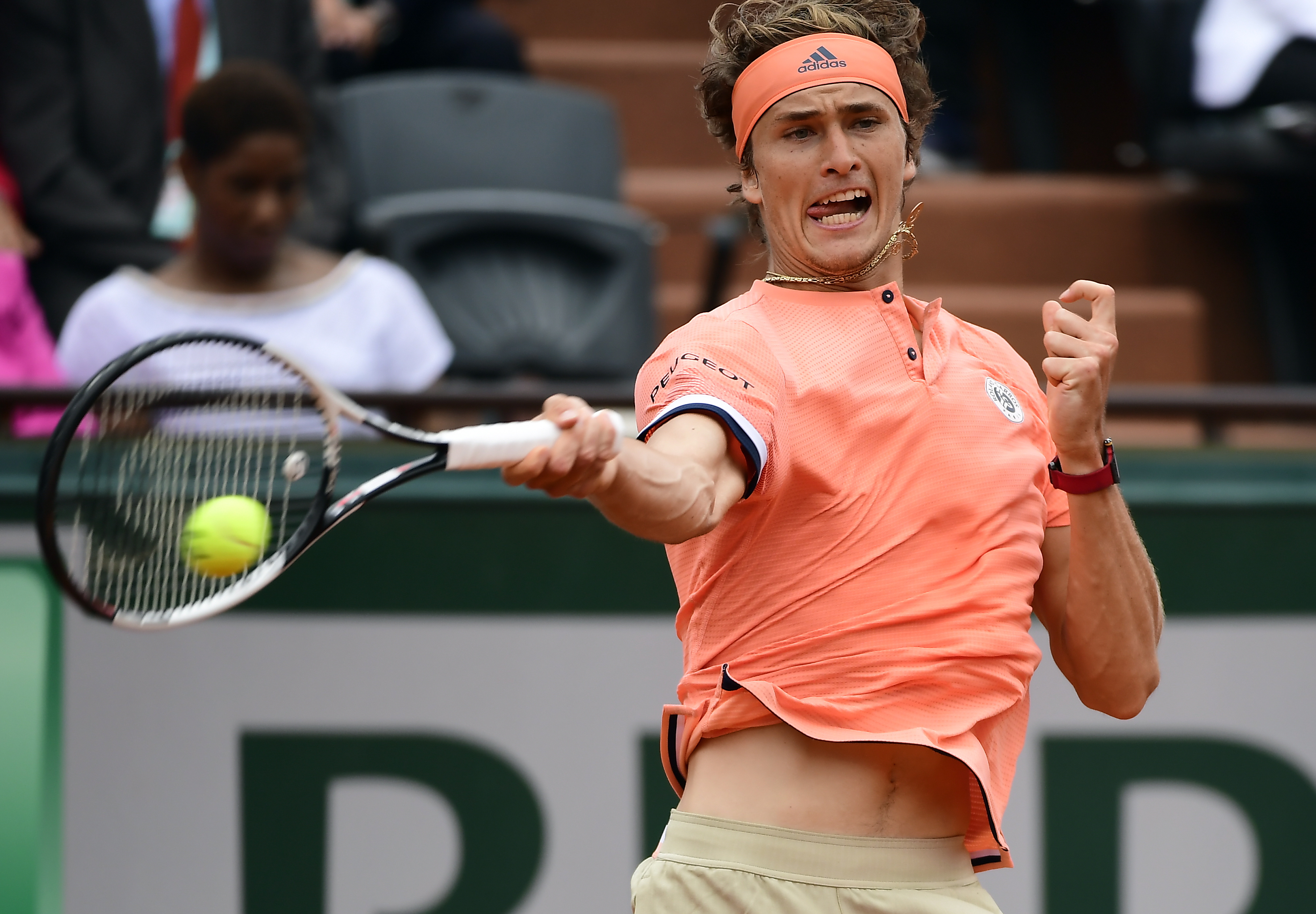 IM体育在线注册-法网横扫温网，蒂姆点燃赛场