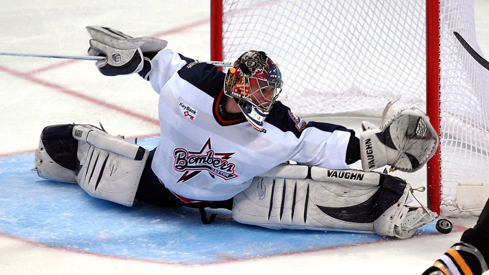 IM体育下载-拉梅洛的魔法时刻，英超争冠之夜，一脚定乾坤