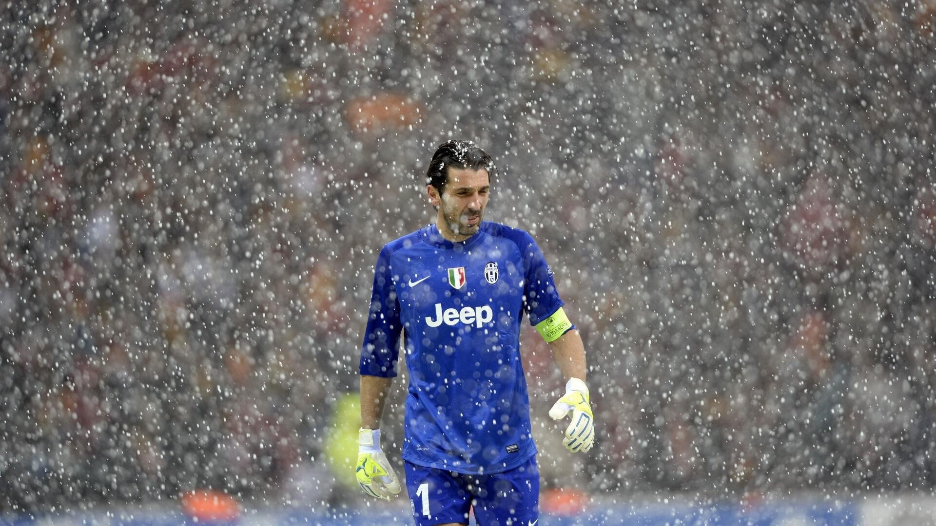 IM体育官方网站-F1引擎轰鸣之夜，克瓦拉茨赫利亚的绿茵高光，当速度与艺术在揭幕战中交织